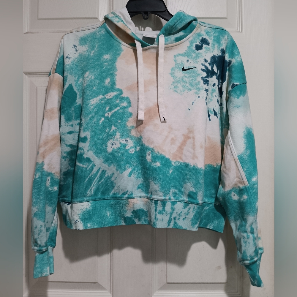 Nike Green and Cream Hoodie with Unique Tie-Dye Patterns Small